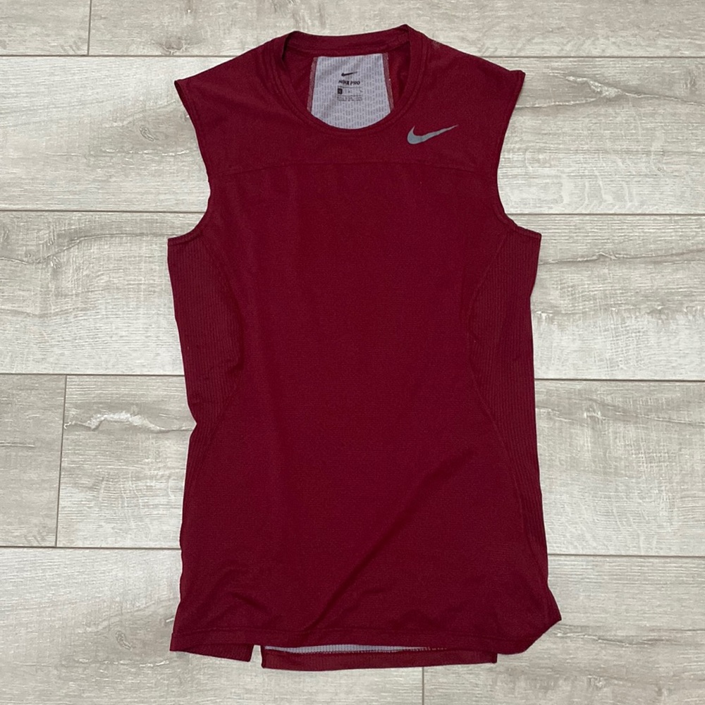 Mens garnet Nike pro workout tank